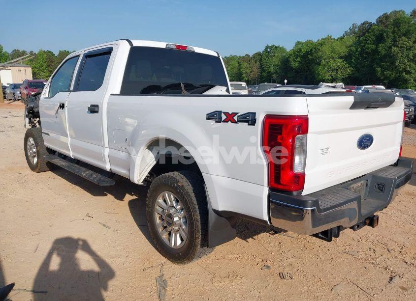 Photo 3 of 2019 Ford F-250 XLT (VIN 1FT7W2BT4KEE35979)