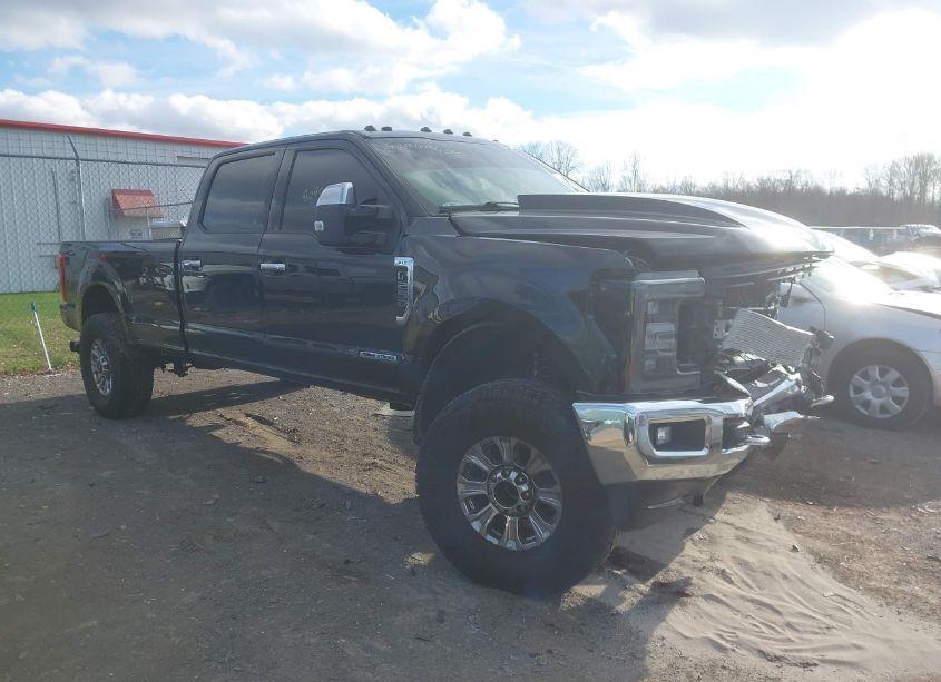 2019 Ford F-250 XLT (VIN 1FT7W2BT4KEE78850) main photo