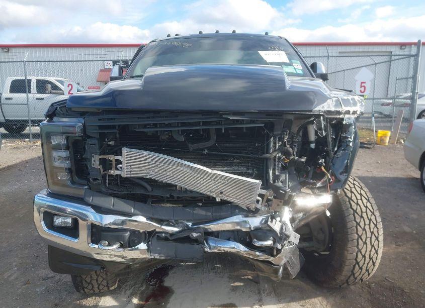 Photo 13 of 2019 Ford F-250 XLT (VIN 1FT7W2BT4KEE78850)