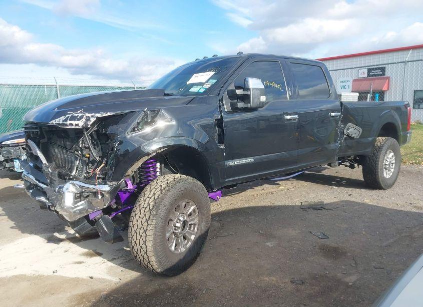 Photo 2 of 2019 Ford F-250 XLT (VIN 1FT7W2BT4KEE78850)