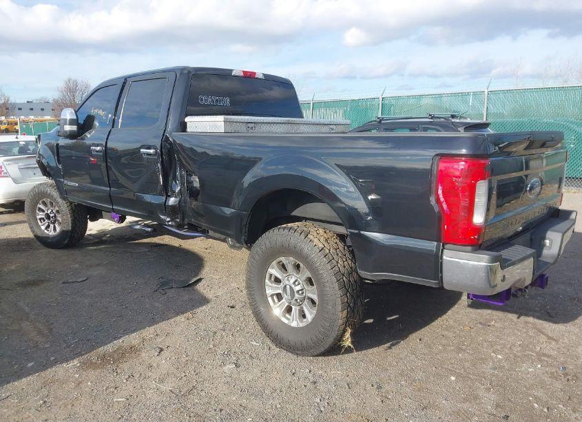 Photo 3 of 2019 Ford F-250 XLT (VIN 1FT7W2BT4KEE78850)