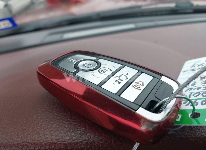 Photo 11 of 2019 Ford F-250 PLATINUM (VIN 1FT7W2BT4KEE82980)