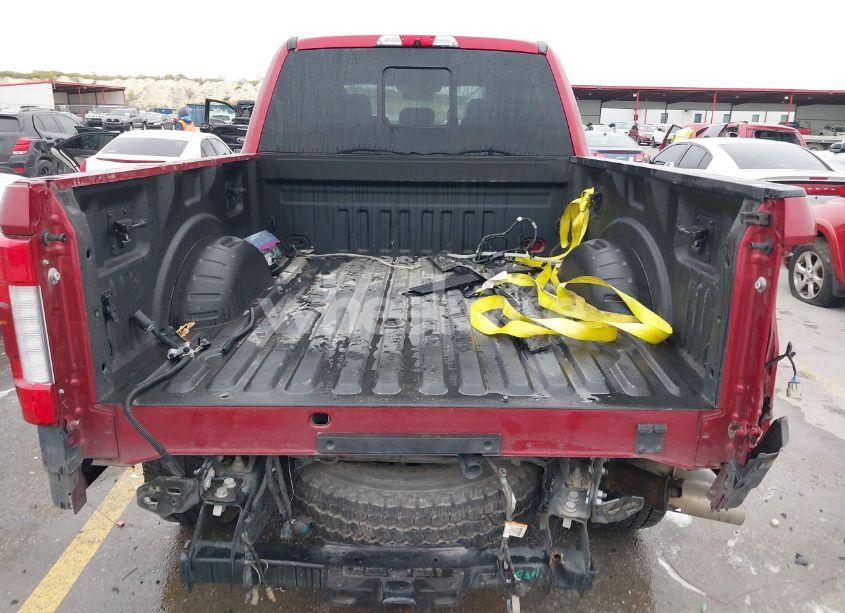 Photo 6 of 2019 Ford F-250 PLATINUM (VIN 1FT7W2BT4KEE82980)