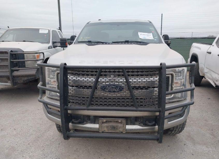 Photo 12 of 2019 Ford F-250 XLT (VIN 1FT7W2BT4KEF52946)