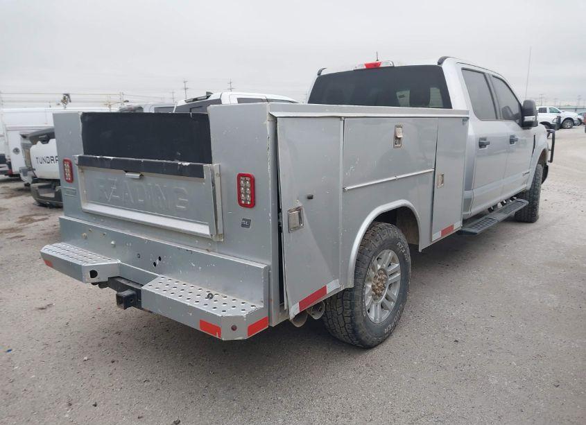 Photo 4 of 2019 Ford F-250 XLT (VIN 1FT7W2BT4KEF52946)