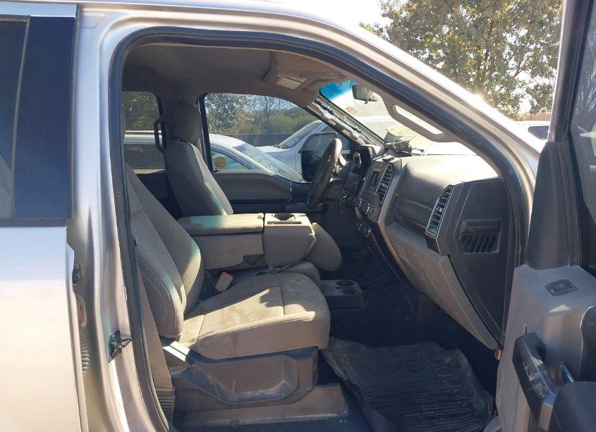 Photo 5 of 2019 Ford F-250 XLT (VIN 1FT7W2BT4KEF52946)