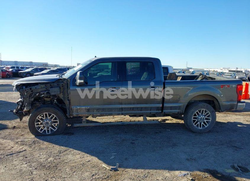 Photo 14 of 2019 Ford F-250 LARIAT (VIN 1FT7W2BT4KEG71712)