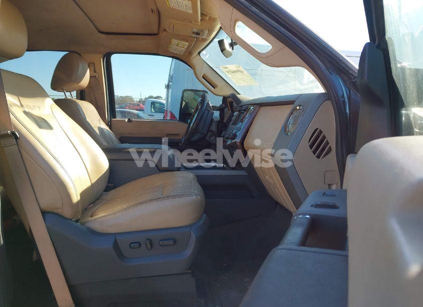 Photo 5 of 2011 Ford F-250 LARIAT (VIN 1FT7W2BT5BEC91844)