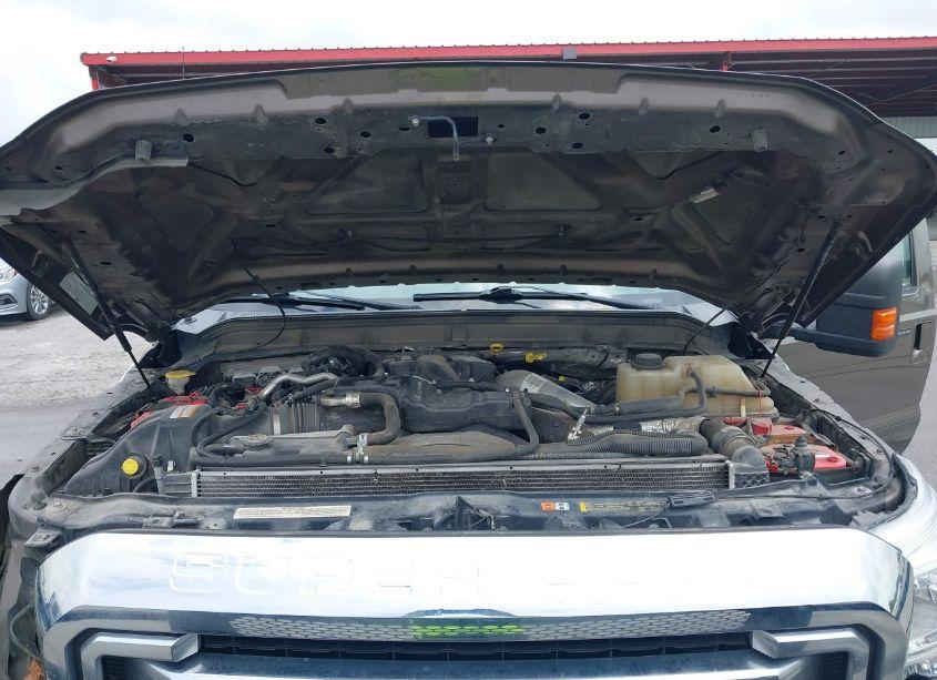 Photo 10 of 2015 Ford F-250 LARIAT (VIN 1FT7W2BT5FED52468)