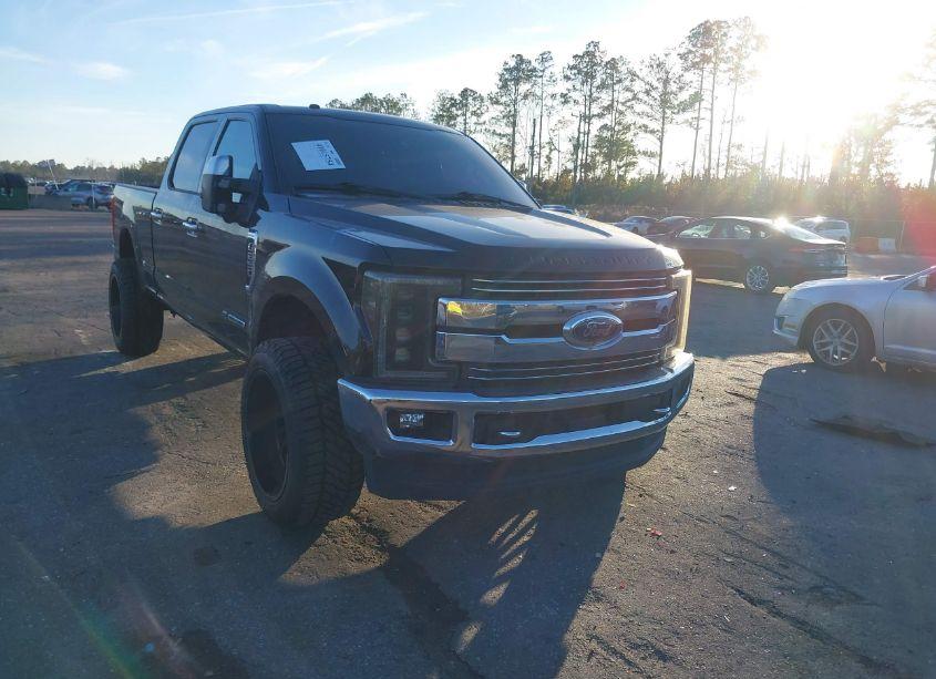 2017 Ford F-250 LARIAT (VIN 1FT7W2BT5HEB39121) main photo