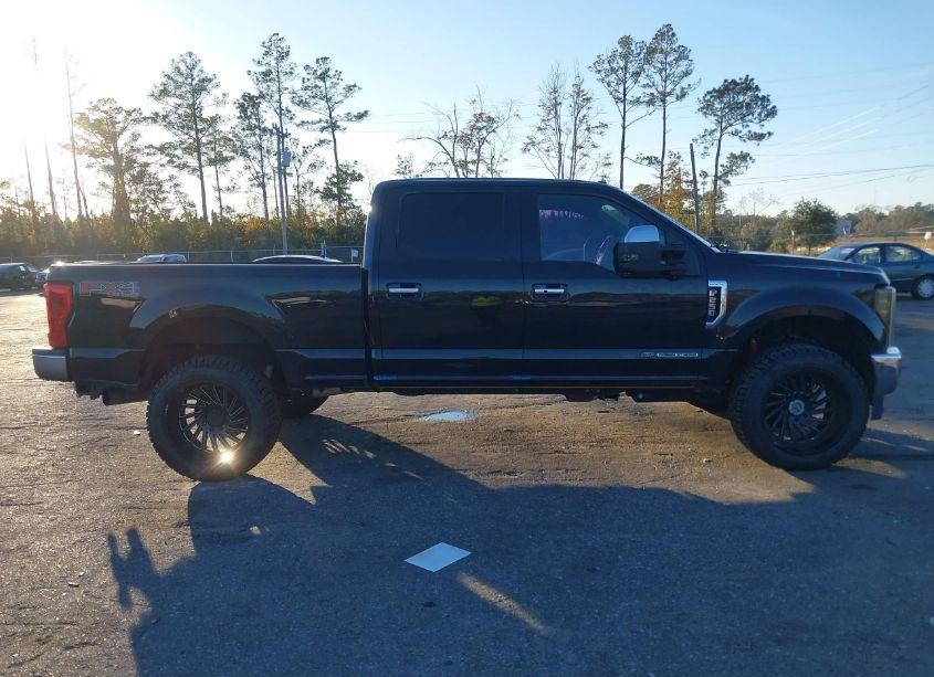 Photo 12 of 2017 Ford F-250 LARIAT (VIN 1FT7W2BT5HEB39121)