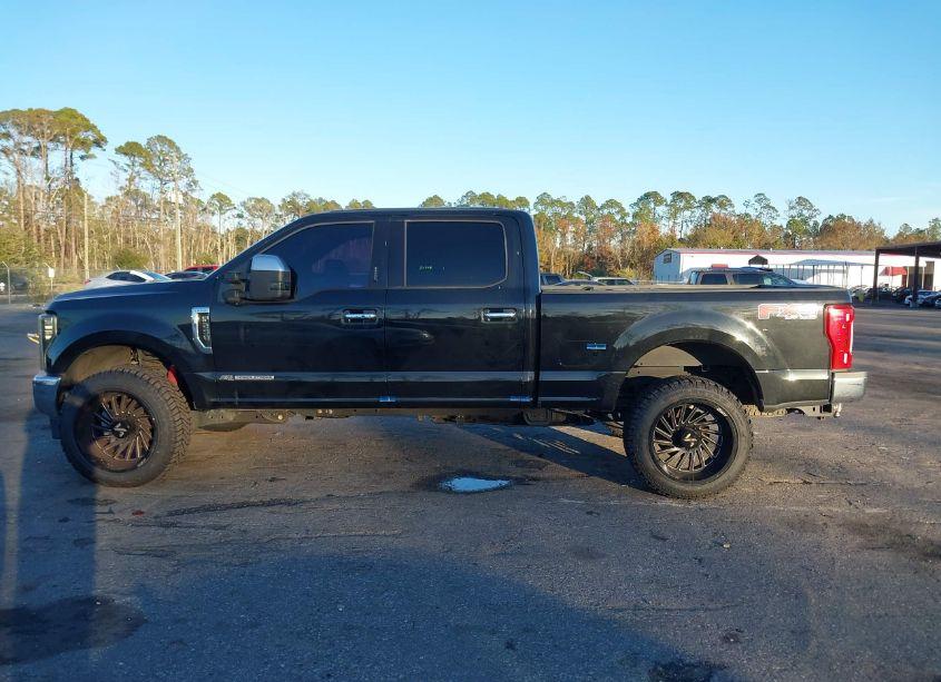 Photo 13 of 2017 Ford F-250 LARIAT (VIN 1FT7W2BT5HEB39121)