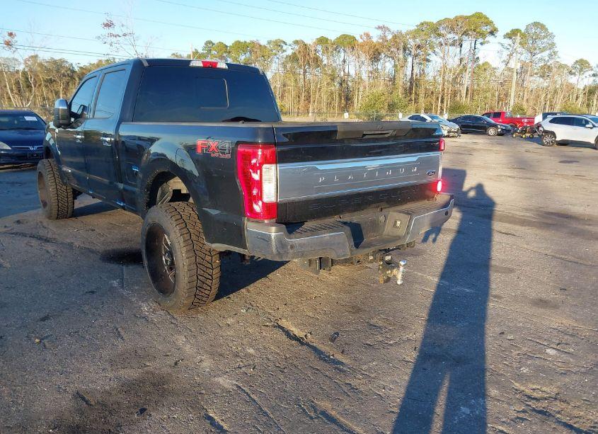 Photo 3 of 2017 Ford F-250 LARIAT (VIN 1FT7W2BT5HEB39121)