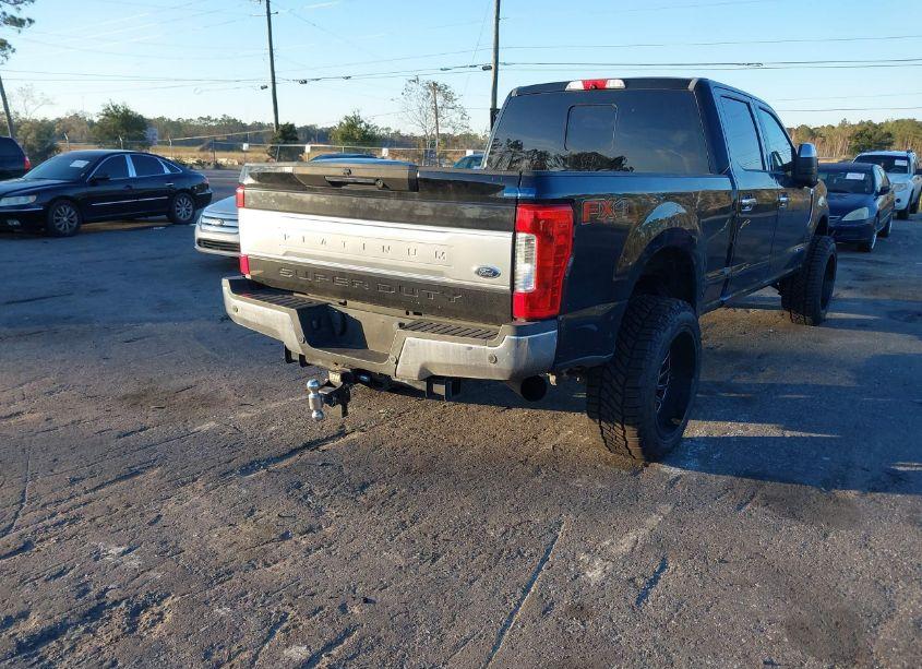 Photo 4 of 2017 Ford F-250 LARIAT (VIN 1FT7W2BT5HEB39121)