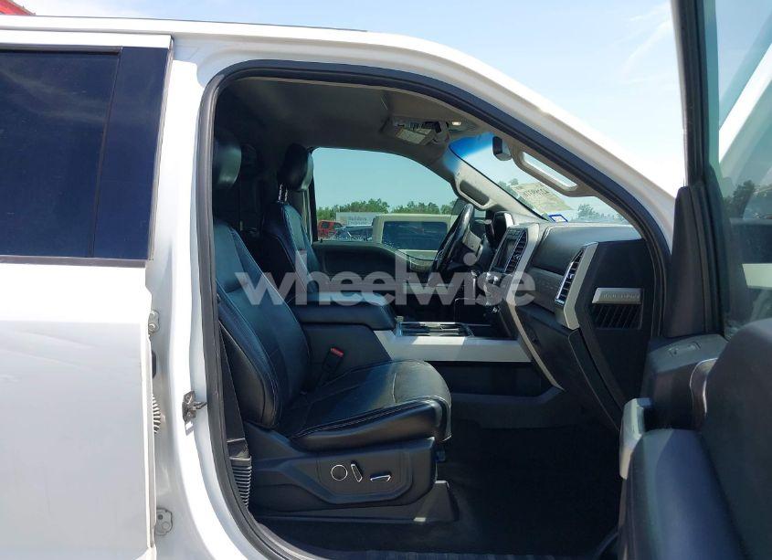 Photo 5 of 2017 Ford F-250 LARIAT (VIN 1FT7W2BT5HEB40592)