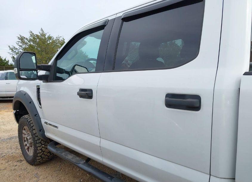 Photo 14 of 2017 Ford F-250 XLT (VIN 1FT7W2BT5HEB48921)