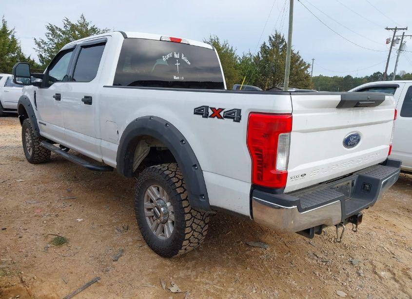 Photo 3 of 2017 Ford F-250 XLT (VIN 1FT7W2BT5HEB48921)