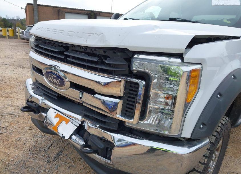 Photo 6 of 2017 Ford F-250 XLT (VIN 1FT7W2BT5HEB48921)