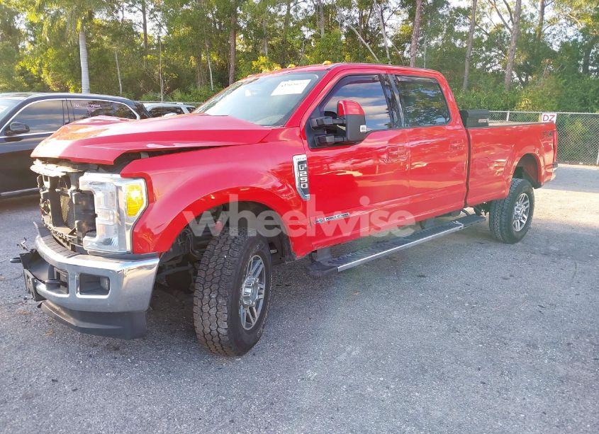 Photo 2 of 2017 Ford F-250 LARIAT (VIN 1FT7W2BT5HEB83586)