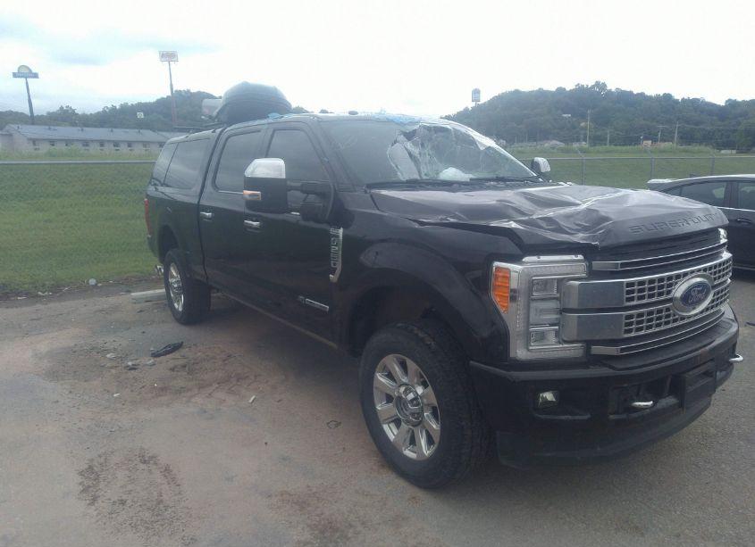 2017 Ford F-250 PLATINUM (VIN 1FT7W2BT5HED41845) main photo