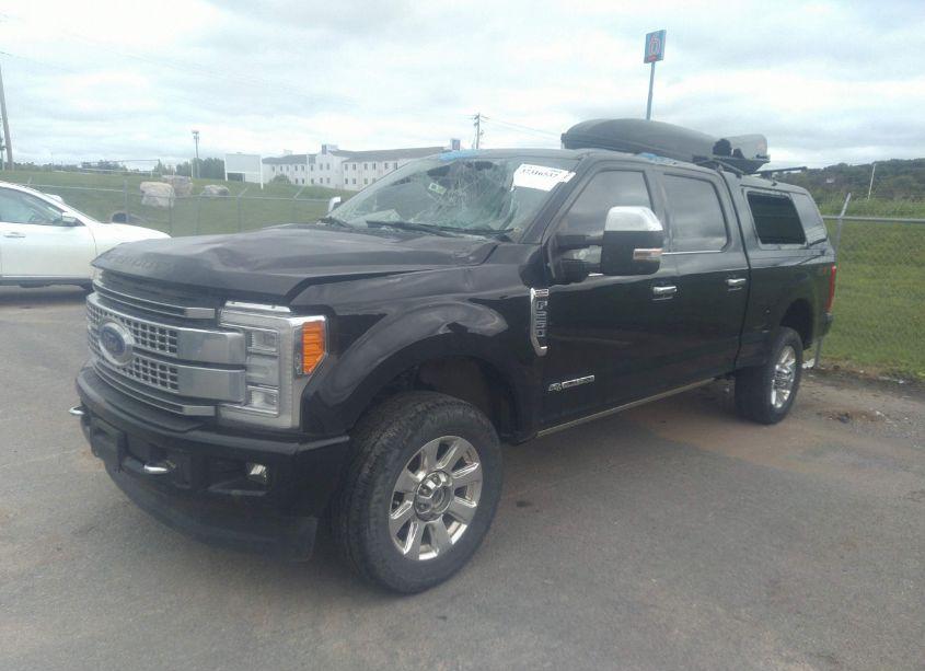 Photo 2 of 2017 Ford F-250 PLATINUM (VIN 1FT7W2BT5HED41845)