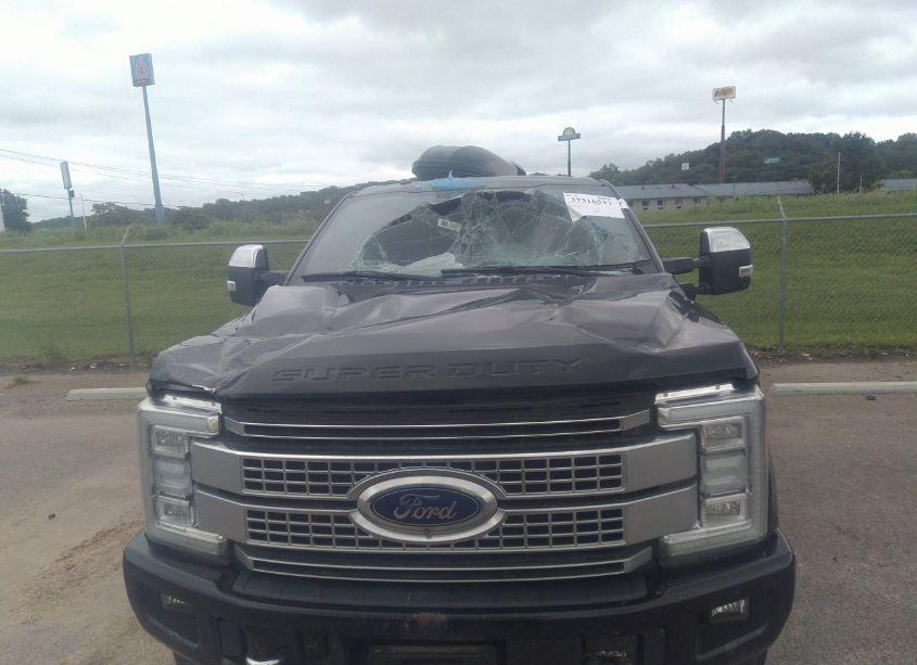 Photo 6 of 2017 Ford F-250 PLATINUM (VIN 1FT7W2BT5HED41845)