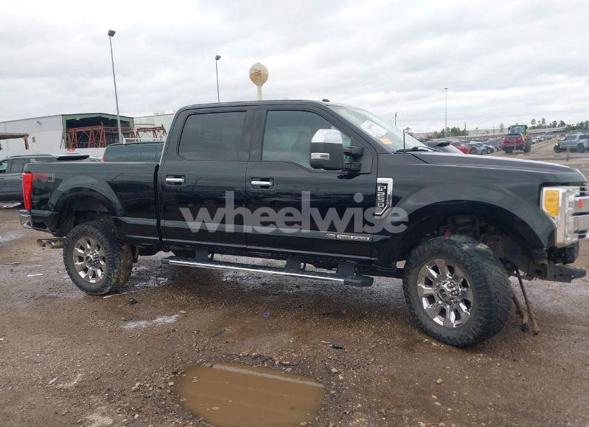 Photo 14 of 2017 Ford F-250 LARIAT (VIN 1FT7W2BT5HEE17810)