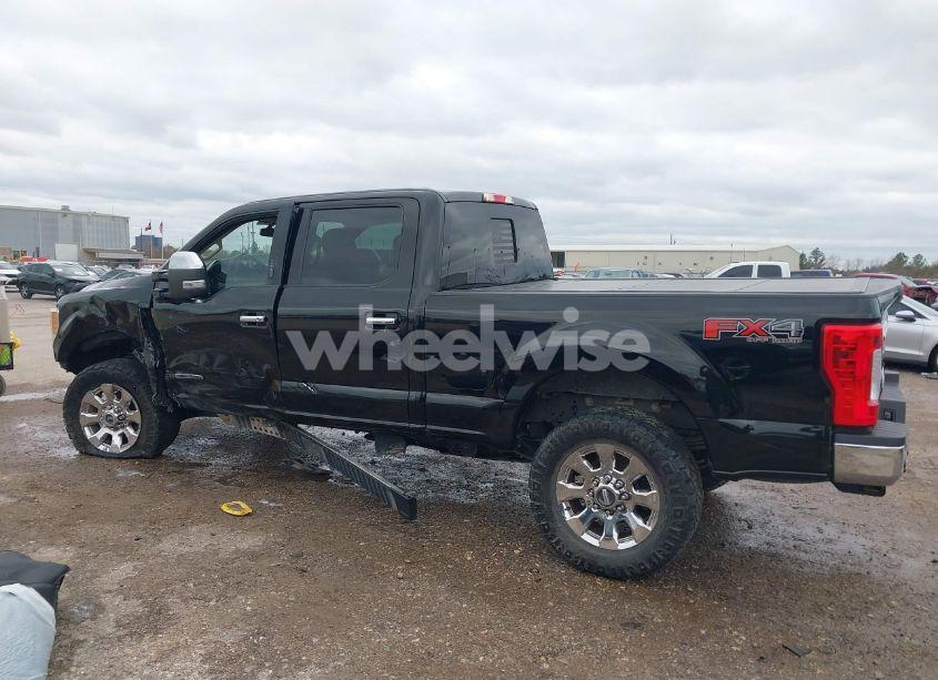 Photo 15 of 2017 Ford F-250 LARIAT (VIN 1FT7W2BT5HEE17810)
