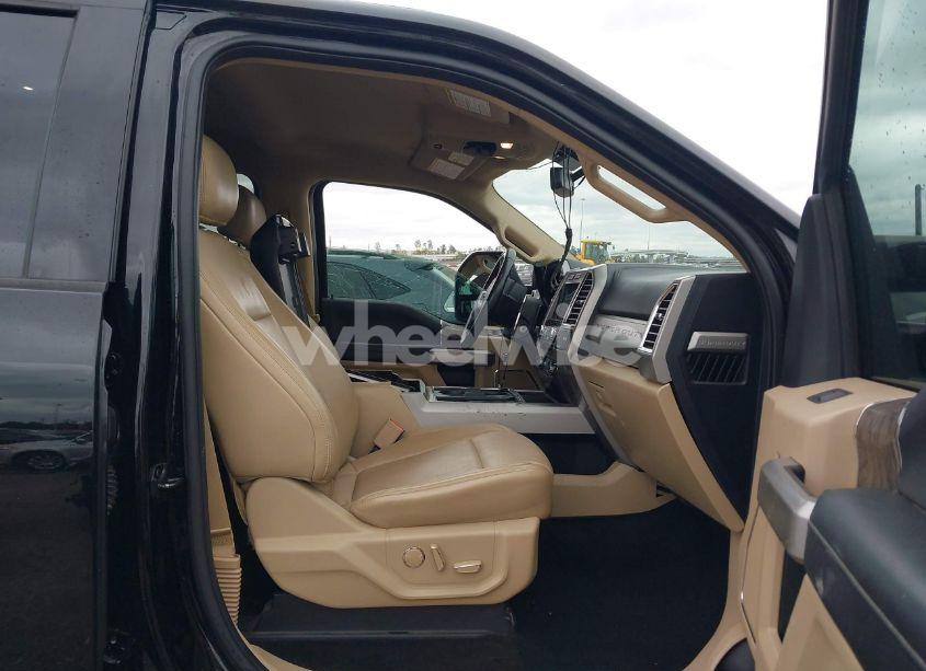 Photo 5 of 2017 Ford F-250 LARIAT (VIN 1FT7W2BT5HEE17810)