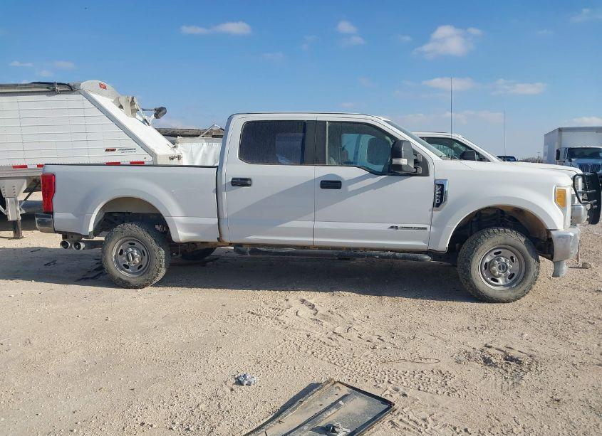 Photo 12 of 2017 Ford F-250 XL (VIN 1FT7W2BT5HEF21844)