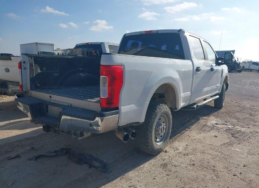 Photo 3 of 2017 Ford F-250 XL (VIN 1FT7W2BT5HEF21844)