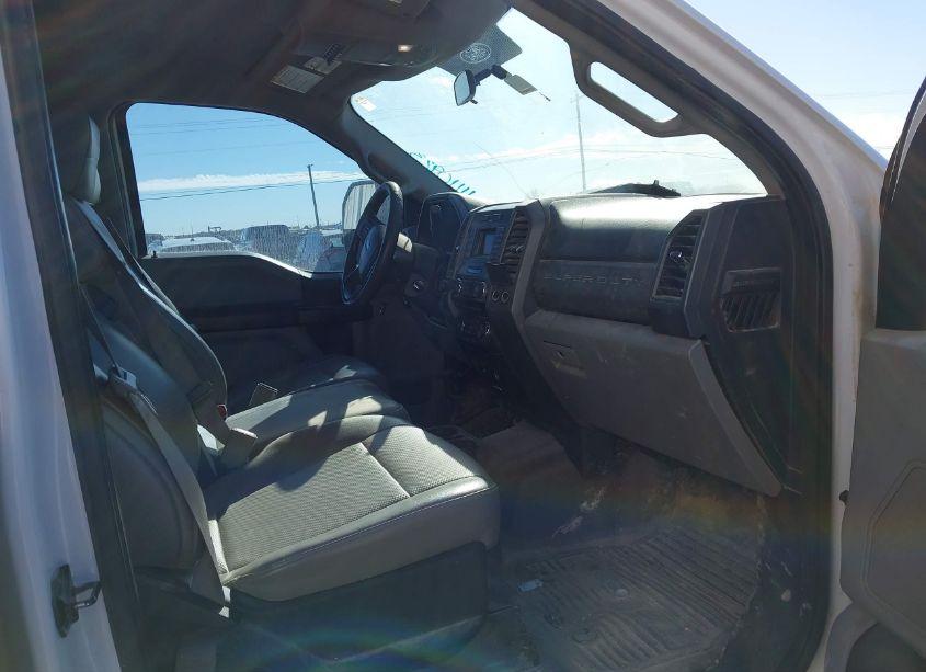 Photo 4 of 2017 Ford F-250 XL (VIN 1FT7W2BT5HEF21844)