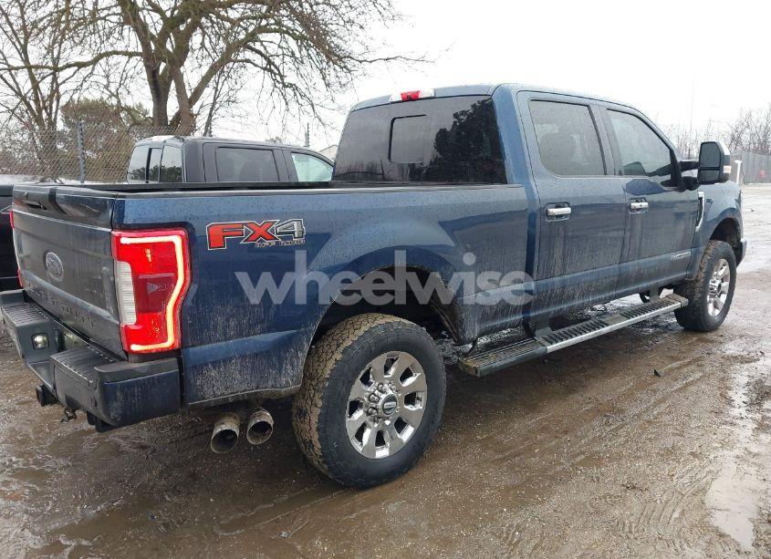 Photo 4 of 2018 Ford F-250 LARIAT (VIN 1FT7W2BT5JEB05993)