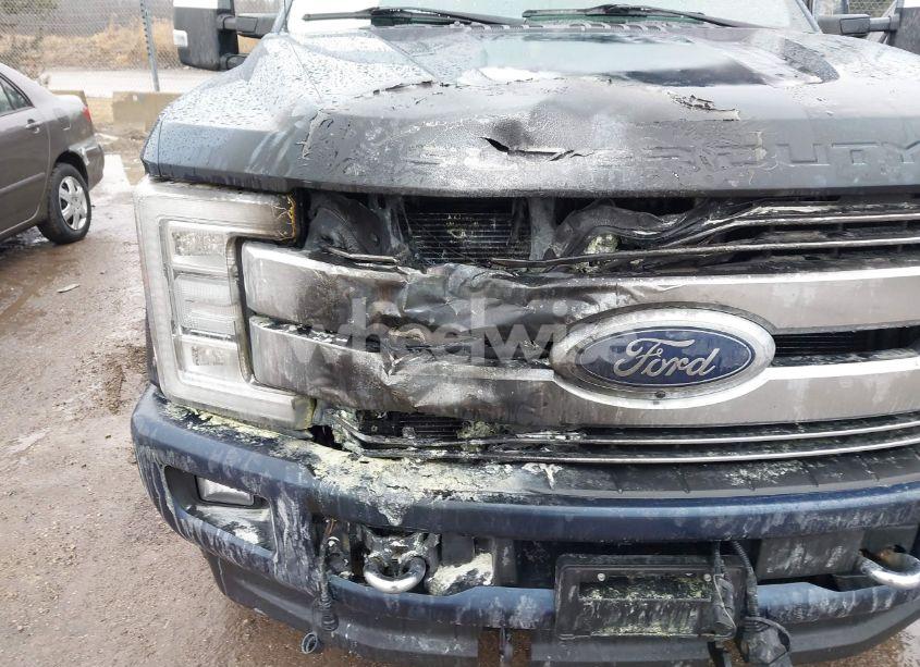 Photo 6 of 2018 Ford F-250 LARIAT (VIN 1FT7W2BT5JEB05993)