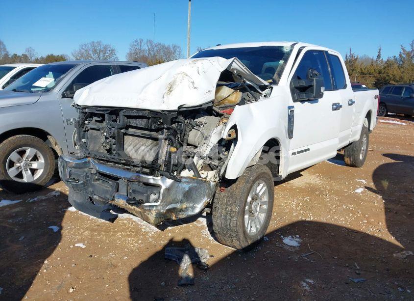 Photo 2 of 2018 Ford F-250 XLT (VIN 1FT7W2BT5JEB21899)