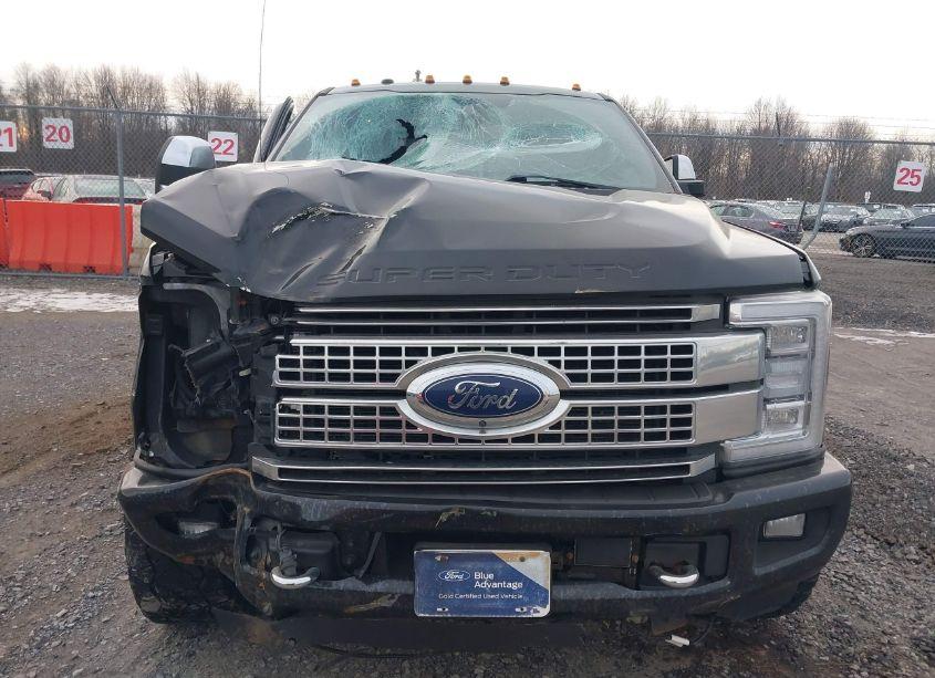 Photo 13 of 2018 Ford F-250 PLATINUM (VIN 1FT7W2BT5JEC15314)