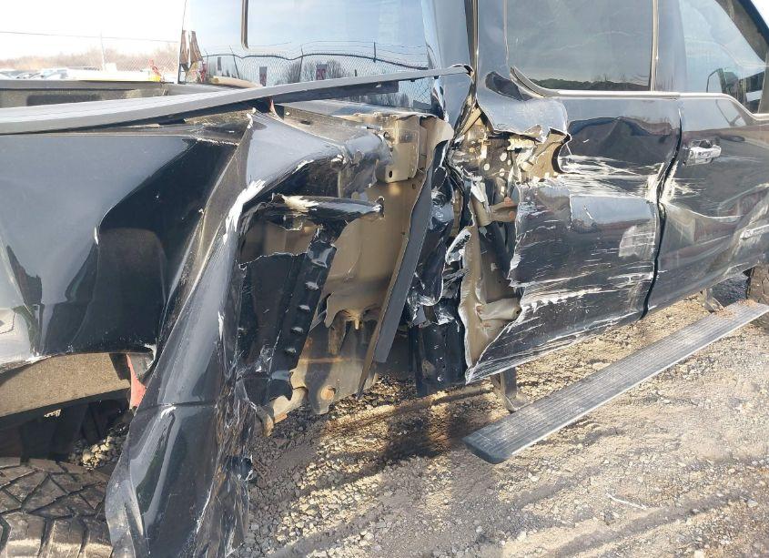 Photo 20 of 2018 Ford F-250 PLATINUM (VIN 1FT7W2BT5JEC15314)