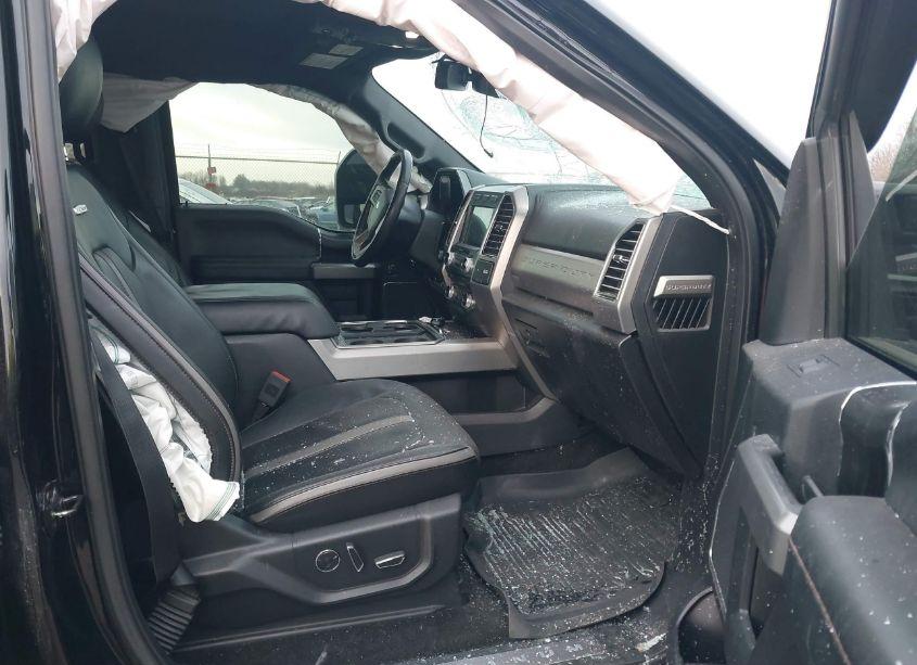 Photo 5 of 2018 Ford F-250 PLATINUM (VIN 1FT7W2BT5JEC15314)