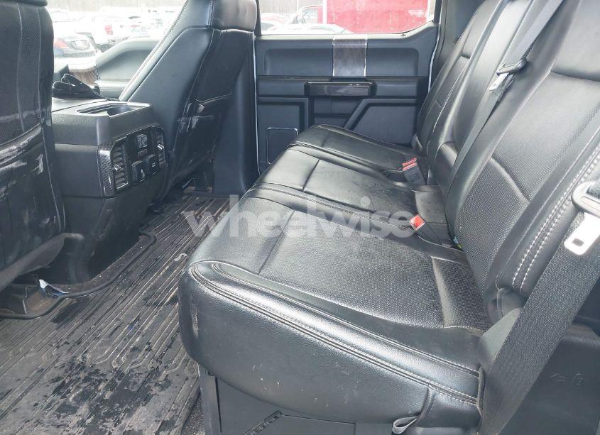 Photo 8 of 2019 Ford F-250 LARIAT (VIN 1FT7W2BT5KEC16559)