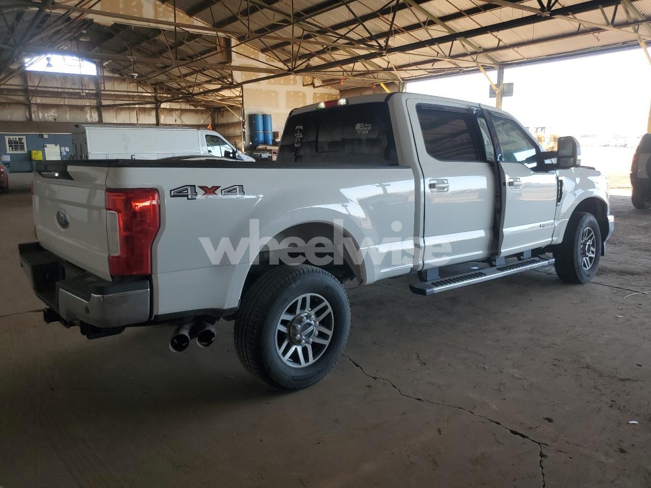 Photo 3 of 2019 FORD F250 SUPER DUTY (VIN 1FT7W2BT5KEC34141)
