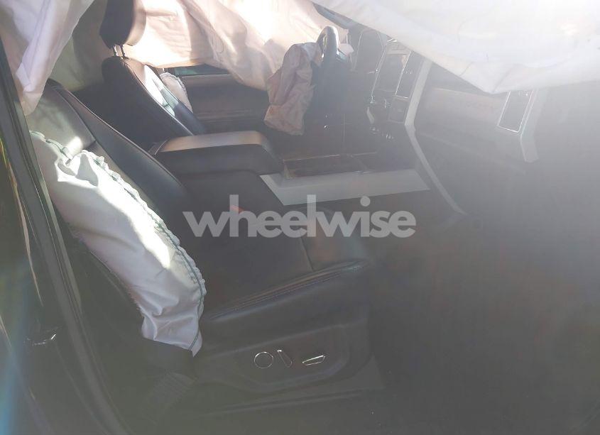 Photo 5 of 2019 Ford F-250 LARIAT (VIN 1FT7W2BT5KEC74428)