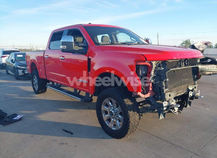 2019 Ford F-250 XLT (VIN 1FT7W2BT5KEE02554) main photo