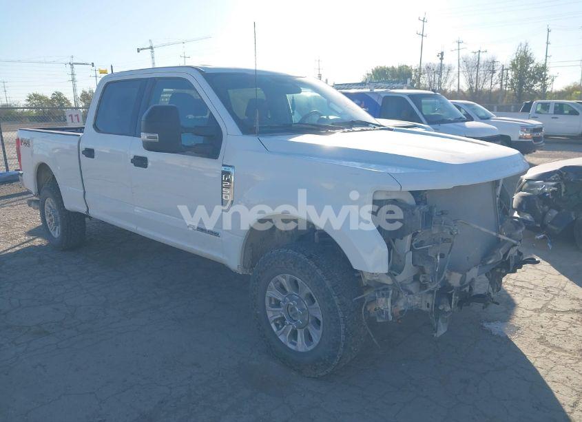2022 Ford F-250 XLT (VIN 1FT7W2BT5NEF15523) main photo