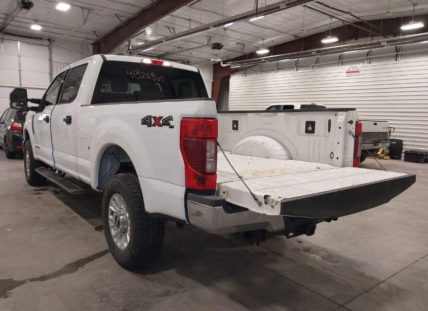 Photo 3 of 2022 Ford F-250 XLT (VIN 1FT7W2BT5NEF59960)