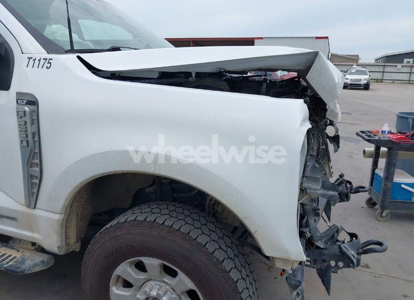 Photo 19 of 2024 Ford F-250 XLT (VIN 1FT7W2BT5REC68882)