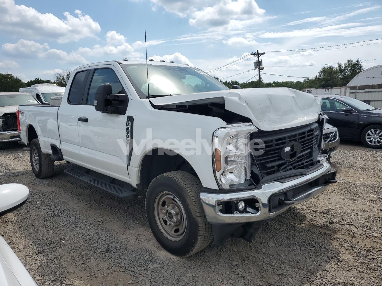 Photo 4 of 2024 FORD F250 SUPER DUTY (VIN 1FT7W2BT5SEC95618)