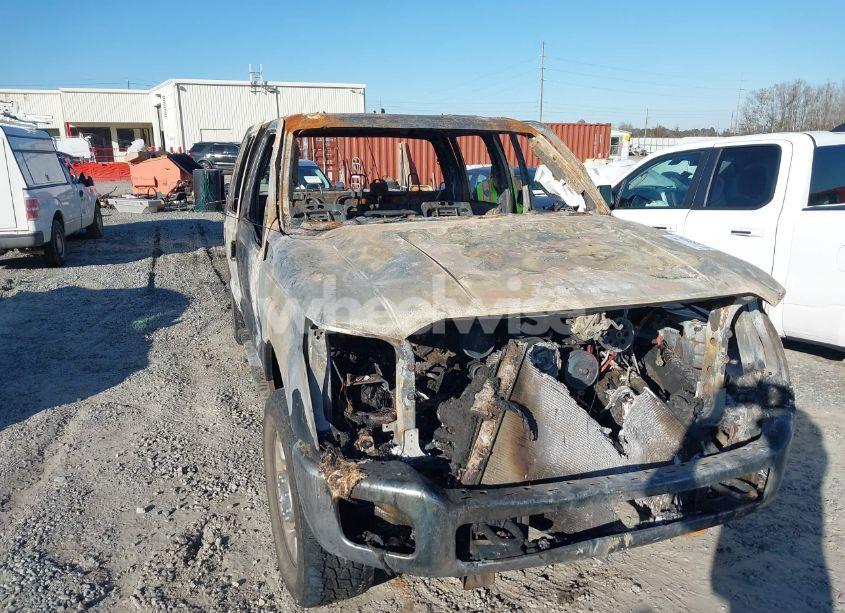 Photo 6 of 2011 Ford F-250 LARIAT (VIN 1FT7W2BT6BEB31181)