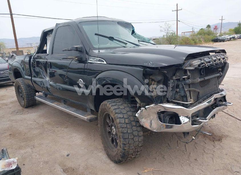 2013 Ford F-250 LARIAT (VIN 1FT7W2BT6DEA79960) main photo