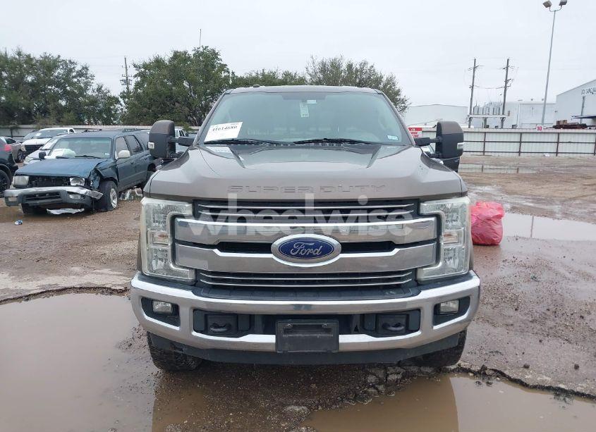 Photo 12 of 2017 Ford F-250 LARIAT (VIN 1FT7W2BT6HEB13580)