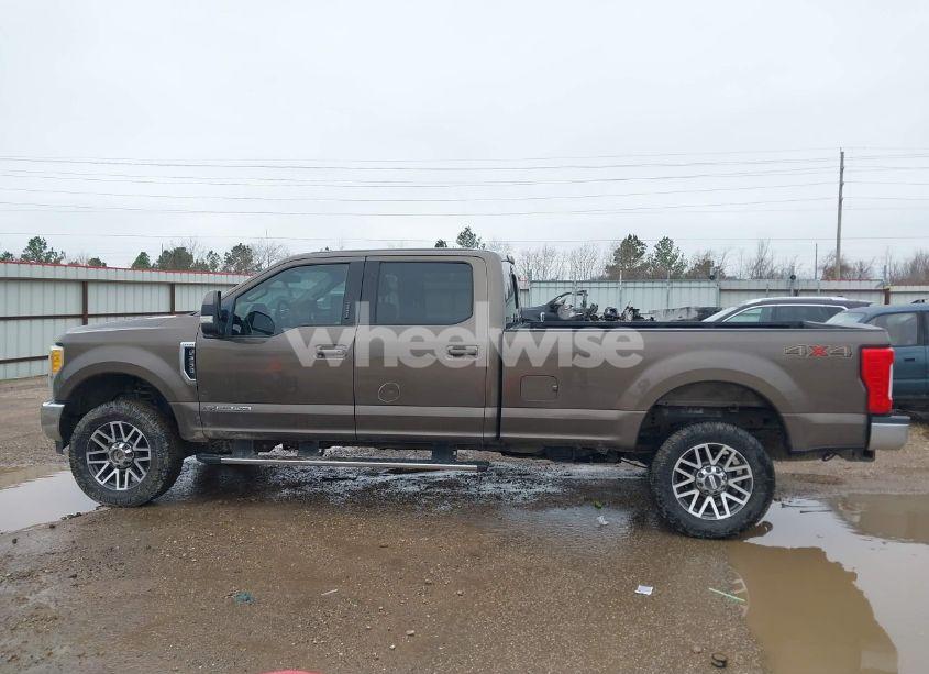 Photo 14 of 2017 Ford F-250 LARIAT (VIN 1FT7W2BT6HEB13580)